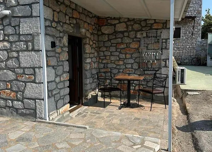 Stoneview Iii * Ареополис